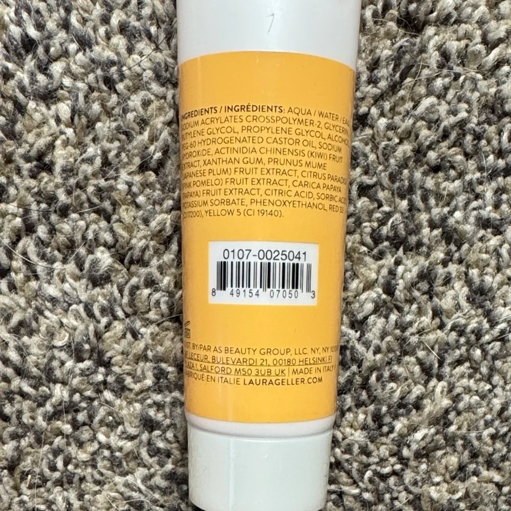 Laura Geller Spackle Skin Perfecting Primer: Brighten-n-Blur - Picture 3 of 3